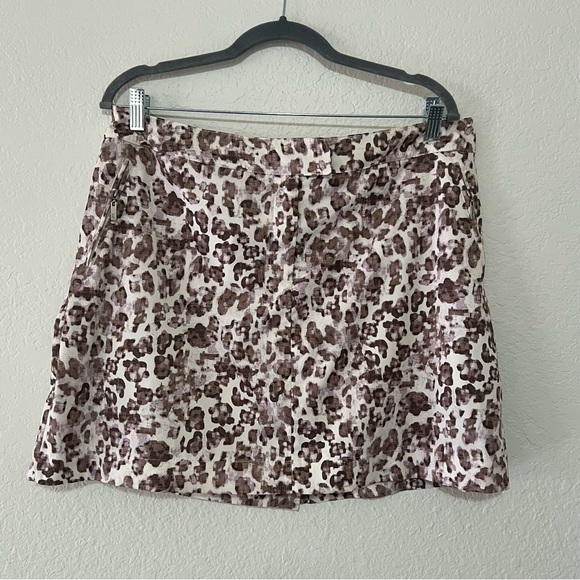 Tail Performance Skort Leopard Animal Print Golf Skirt w/ Shorts Women’s Size 14 - Picture 1 of 11